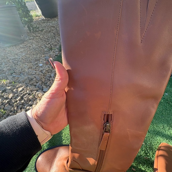 Elegant Brown Knee-High Boots - Picture 4 of 9